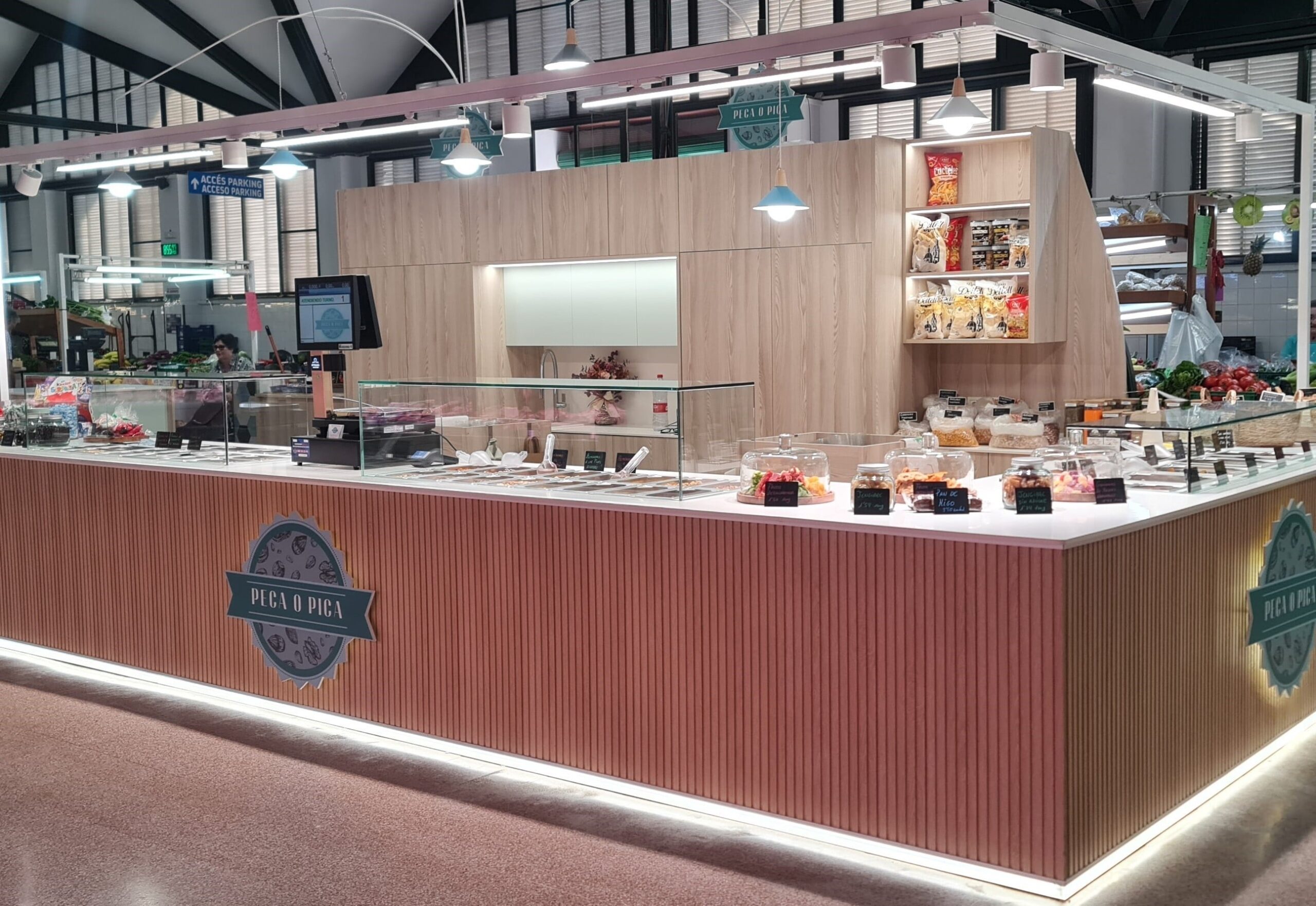 Mostrador frutos secos iluminado