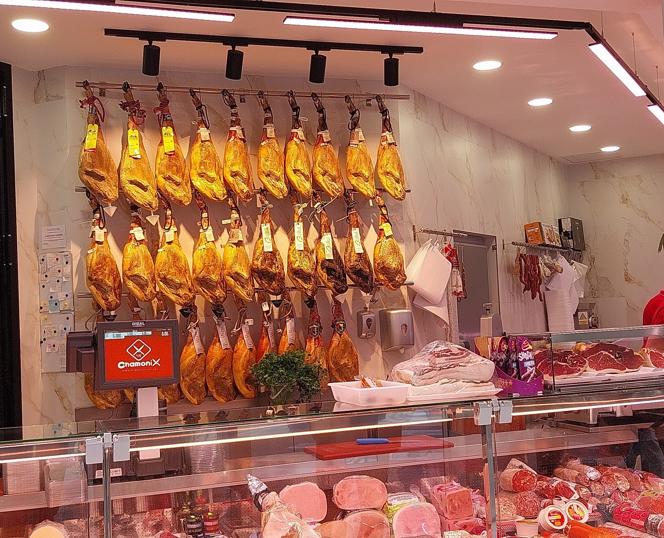 Mostrador de una charcutería